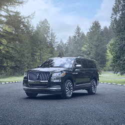 2022 Lincoln Navigator Review: Pricing, Specs & Photos